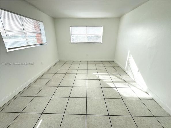 3710 NW 21st St 310, Lauderdale Lakes FL 33311