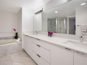 3640 Yacht Club Dr 304, Aventura FL 33180