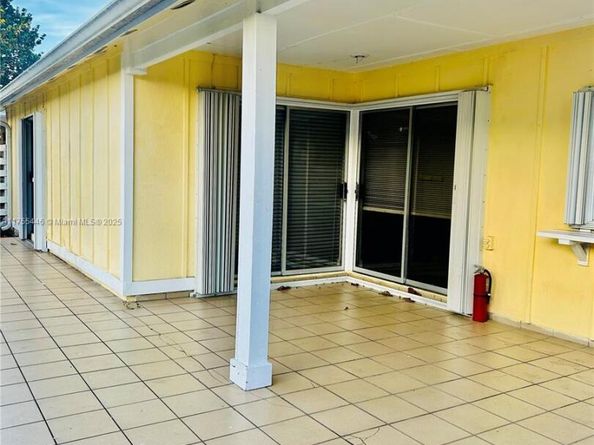 15016 SW 139TH Pl, Miami FL 33186