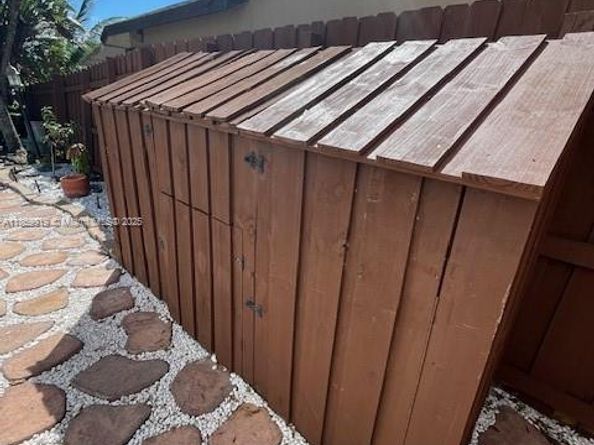 1350 S Fieldlark Ln, Homestead FL 33035