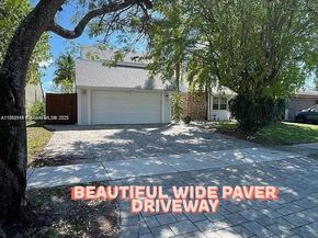 1350 S Fieldlark Ln, Homestead FL 33035