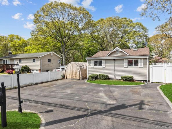164 Dare Road, Selden NY 11784
