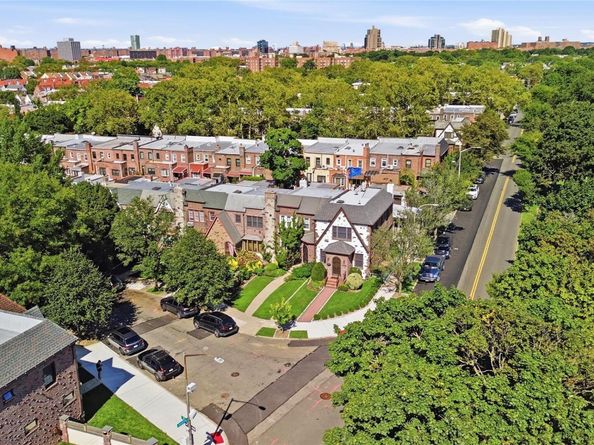 64-91 82nd Place, Middle Village NY 11379