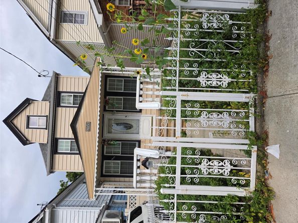 90-51 201st Street, Hollis NY 11423