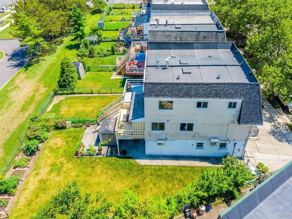 3309 255th Street, Little Neck NY 11363