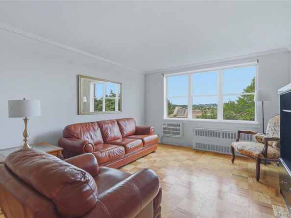 25 Franklin Avenue 6D, White Plains NY 10601
