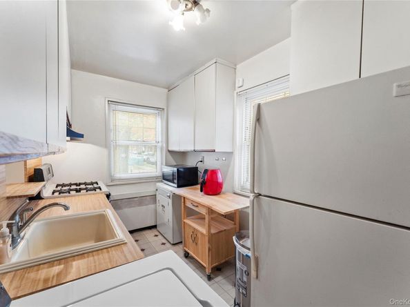 251-29 61st Avenue 719, Little Neck NY 11362