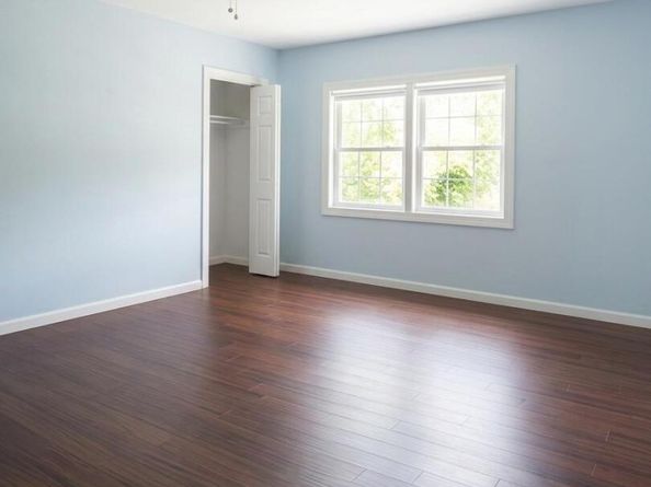 92-10 212th Place, Queens Village NY 11428