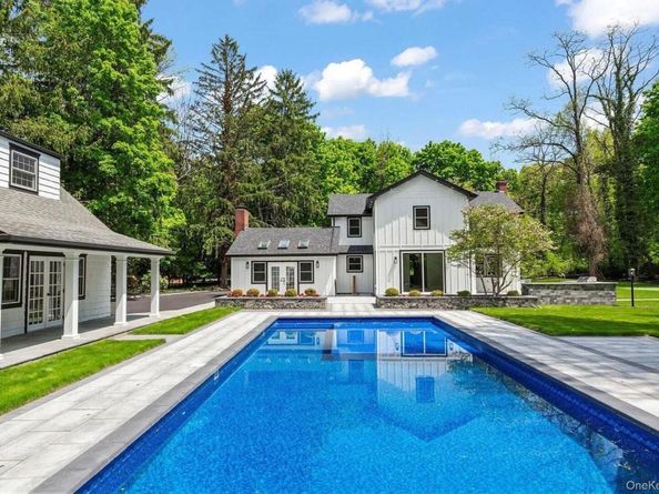 75 Centerport Road, Greenlawn NY 11740