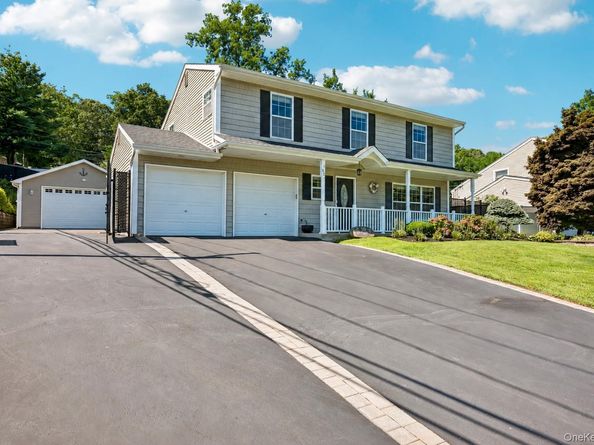 50 Gristmill Drive, Kings Park NY 11754