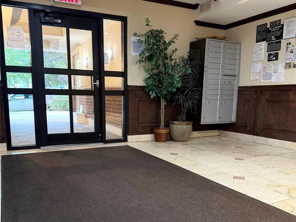170-12 Highland Avenue 304, Jamaica Estates NY 11432