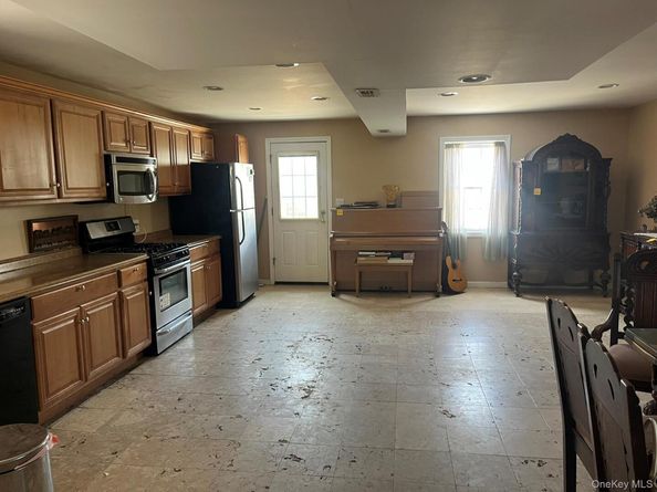 16312 89th Street, Howard Beach NY 11414