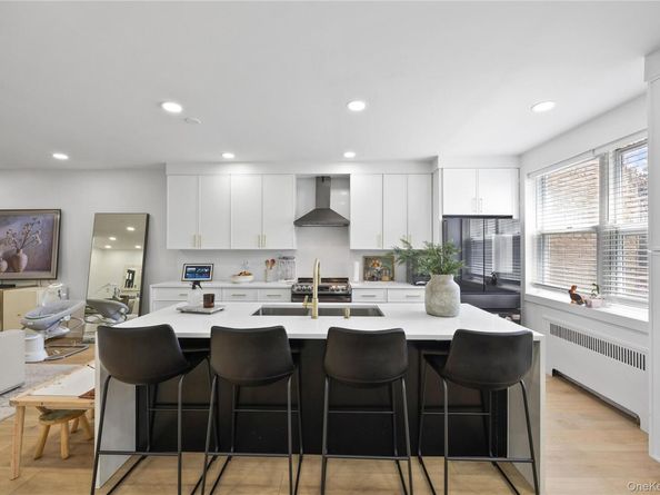 1518 Fielding Street, Bronx NY 10469