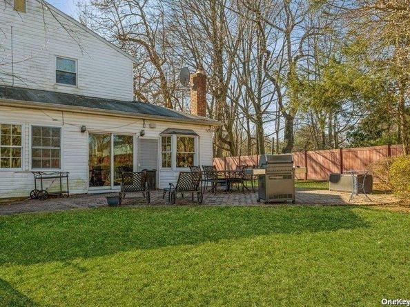 93 Beacon Hill Road, Port Washington NY 11050