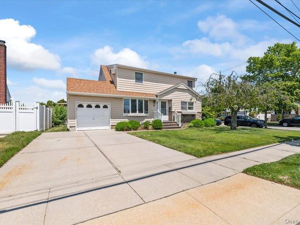 29 Edward Street, Bethpage NY 11714