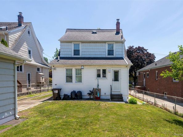 15719 13th Avenue, Whitestone NY 11357