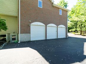 589 Landing Avenue, Smithtown NY 11787