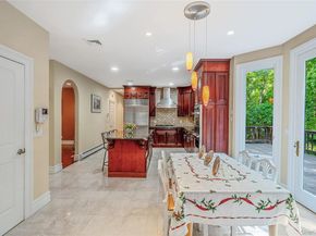 589 Landing Avenue, Smithtown NY 11787