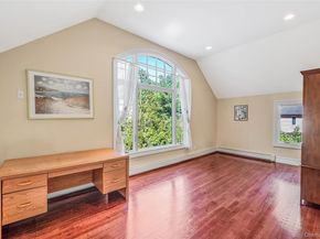 589 Landing Avenue, Smithtown NY 11787