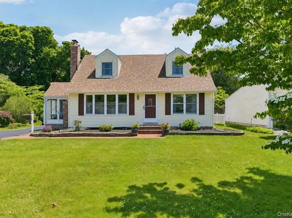 33 Cornell Street, East Northport NY 11731