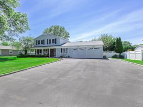 16 Redwood Lane, South Setauket NY 11720