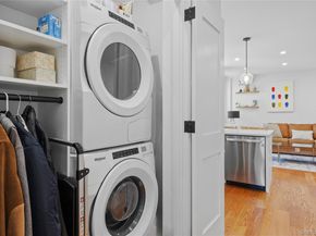 2439 38th Street c10, Astoria NY 11103