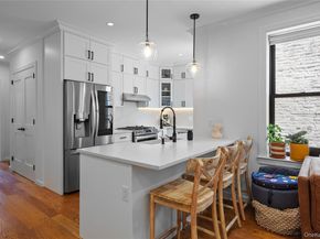 2439 38th Street c10, Astoria NY 11103