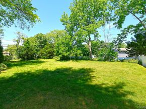 8 Foothill Lane, East Northport NY 11731