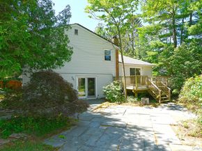 8 Foothill Lane, East Northport NY 11731