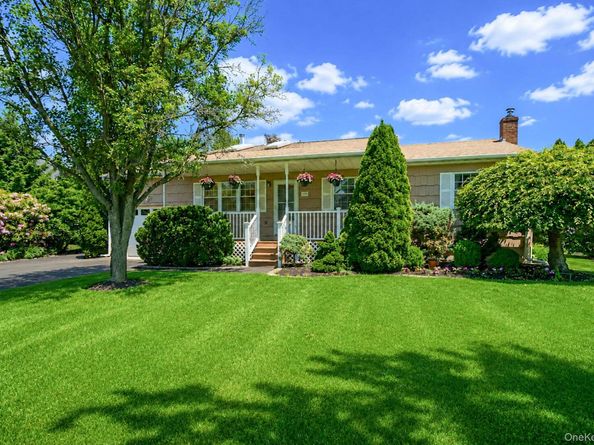 100 Donna Drive, Baiting Hollow NY 11933