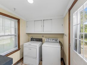 36 Lakeview Court, Ronkonkoma NY 11779