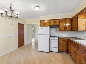 36 Lakeview Court, Ronkonkoma NY 11779