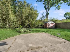 36 Lakeview Court, Ronkonkoma NY 11779