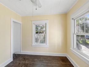 36 Lakeview Court, Ronkonkoma NY 11779