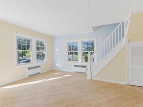 36 Lakeview Court, Ronkonkoma NY 11779