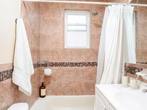 17 S 7th Avenue, Mount Vernon NY 10550