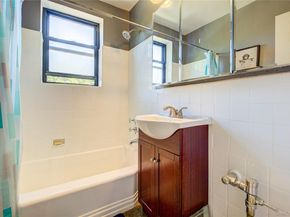 215-40 47th Avenue 3A, Bayside NY 11361