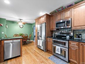7 Maple Avenue, Holbrook NY 11741
