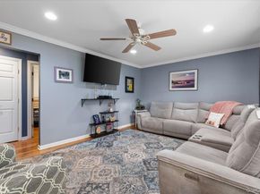7 Maple Avenue, Holbrook NY 11741