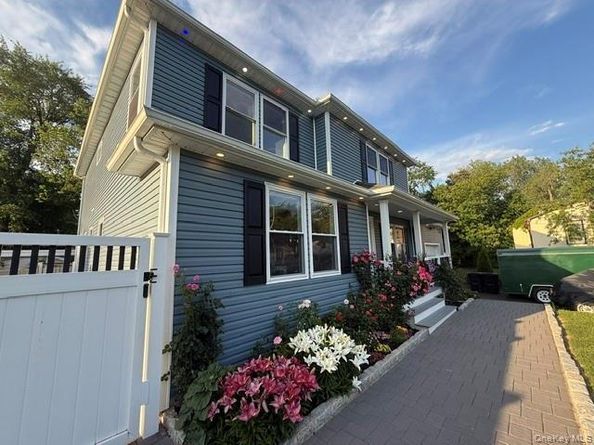 68 Jefferson Avenue, Wyandanch NY 11798