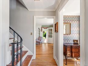110 Knollwood Road, Rockville Centre NY 11570