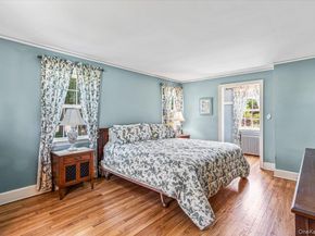 110 Knollwood Road, Rockville Centre NY 11570