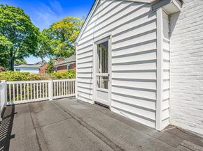110 Knollwood Road, Rockville Centre NY 11570