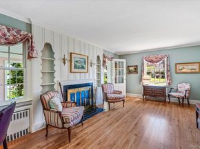 110 Knollwood Road, Rockville Centre NY 11570