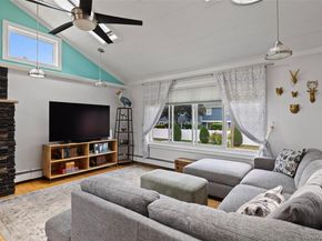 139 Baker Court, Island Park NY 11558