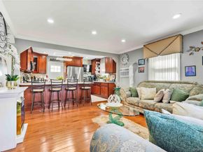 3 Ash Court, Hempstead NY 11550