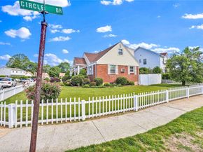 3 Ash Court, Hempstead NY 11550
