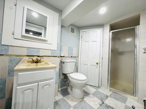 6220 80th Road, Glendale NY 11385