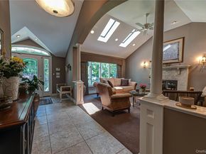 3 Hunter Court, Dix Hills NY 11746