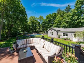3 Hunter Court, Dix Hills NY 11746